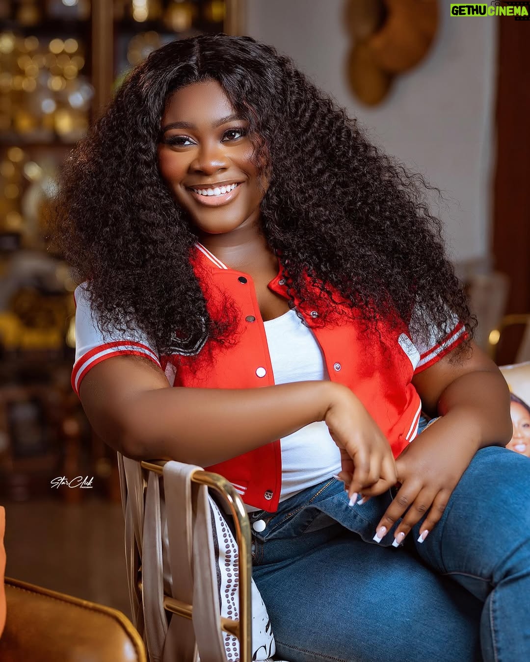 Stacy Amoateng - 4.9K Likes - Thank you for all the love,prayers,best wishes and love showered on my baby @effybeyonce . We are grateful

Hair @hairduties 
Make up @kayys_glam 
Hairstylist @hair 
Photographer @starclick_photography