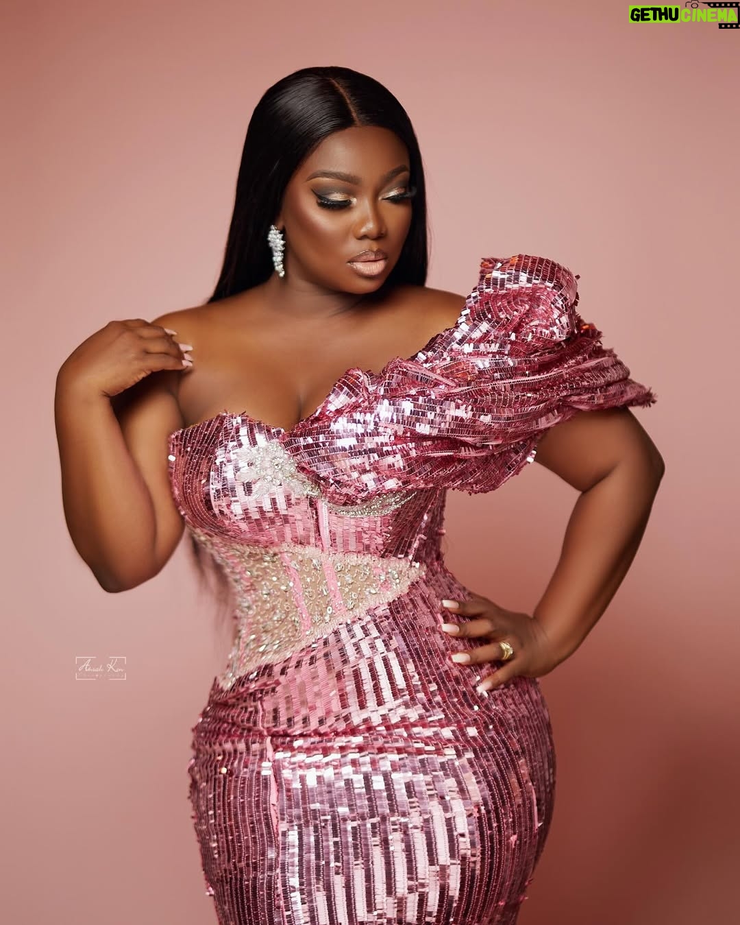 Stacy Amoateng - 1.5K Likes - Be thankful for what you have; you’ll end up having more. If you concentrate on what you don’t have, you will never, ever have enough.
When you  believes in yourself , you don’t try to convince others. Because you are content with yourself , you don’t need others’ approval. Because you ACCEPT yourself , the whole world ACCEPTS you.

Restoration is here

Outfit @quophiakotuahghana 
Make up @nancyblaq 
Hair @hairduties 
Hair stylist @hairmate.gh 
Photographer @ansahkenphotography