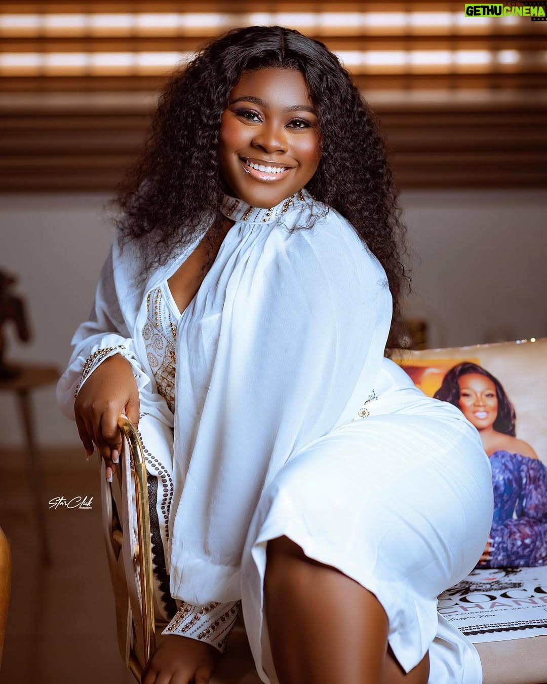 Stacy Amoateng - 4K Likes - My baby Beyonce @effybeyonce . A glorious birthday to you. May your days be blessed and beautiful like your heart. The family lawyer, the drama queen, you are loved beyond measure. Enjoy your day

Outfit  @stacysboutiquegh 
Hair @hairduties 
Hair stylist @hairmate.gh 
Photographer @starclick_photography