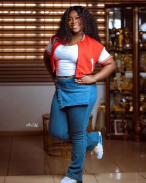 Stacy Amoateng Instagram - Thank you for all the love,prayers,best wishes and love showered on my baby @effybeyonce . We are grateful
Hair @hairduties
Make up @kayys_glam
Hairstylist @hair
Photographer @starclick_photography