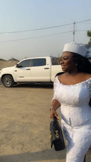 Stacy Amoateng Instagram - 3y3 Nyame Adom ampa. @empress_gifty MAMA DA W’ASE WAI
Outfit @abs_collection_
Hair @hairduties
Gele @the_gele_center
Cc @abenaserwaaophelia @tinadjbeauty @deaconess_abokomah @enofordjour_ @obourbice @kofisarpongofficial @fireladygh