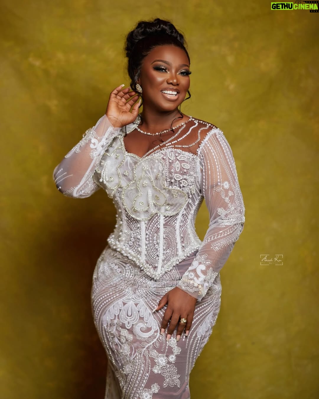 Stacy Amoateng - 5.2K Likes - I have a testimony. I am amazed at my God….. I am in awe at how he continues to show up. Words fail me. Lord I am grateful. Lord I am amazed at your goodness. Thank you ABBA