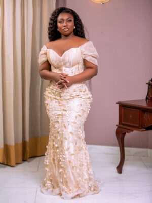 Stacy Amoateng Instagram - WHEN OUR WORST FEARS ARE REALIZED, THAT’S WHEN WE ARE ACTUALLY SET FREE.
RESTORATION IS HERE
Outfit @quophiakotuahghana
Make up @divinecaseygh
Hair @hairduties
Captured @enfransphotography