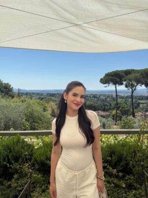 Stefhanie Zamora Husen Instagram - just the unseen bits❣️