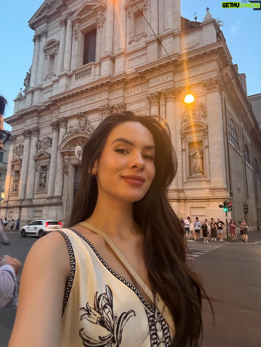 Stefhanie Zamora Husen - 271.5K Likes - 