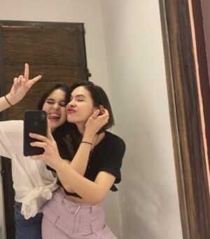 Stefhanie Zamora Husen Instagram - Selamat ulang tahun cantik ku yang udah bahagia di surga.
Kangen sekali Beee
I will always miss you, forever🐝🕊️🤍