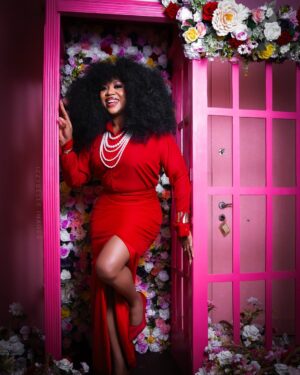 Stella Damasus Instagram - What @ayrastarr said 🤭🥵🔥
•
Photographer: @izzybelleimages
Costume: @ikechukwuurum @iamisaacjon
Asst. Costume: @thetomiwaafo
Makeup: @eangelsglam
•
#WCW #BigHair #Afro #StellaDamasus