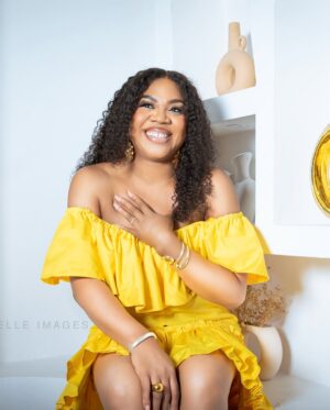 Stella Damasus Instagram - 🌼 Have you seen The Art of Heart Soundtrack music video?? Head over to Stella Damasus TV on #YouTube and watch it now. You can also stream this song on all platforms 🙌🏾.
📸 by @izzybelleimages
Styled by @ikechukwuurum @iamisaacjon
Asst Costume @thetomiwaafo
Makeup by @eangelsglam
#TAOH #TheArtOfHeart #Love #LoveSong #Music #MusicVideo #Soundtrack #StellaDamasus