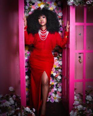 Stella Damasus Instagram - What @ayrastarr said 🤭🥵🔥
•
Photographer: @izzybelleimages
Costume: @ikechukwuurum @iamisaacjon
Asst. Costume: @thetomiwaafo
Makeup: @eangelsglam
•
#WCW #BigHair #Afro #StellaDamasus