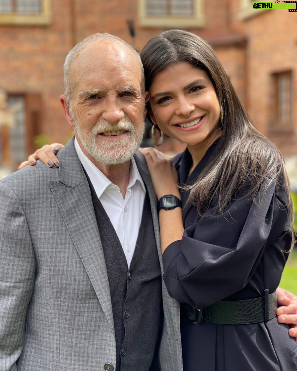 Stephania Duque - 59.4K Likes - Kepita…

✨ Ya eres polvo de estrellas ✨