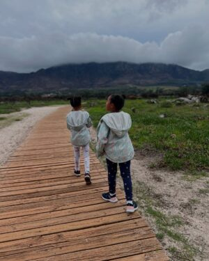 Stephanie Ndlovu Instagram - A wholesome week of rest & resetting filled with laughter, love and nature.🩷
I am so blessed and extremely grateful that I have my family. They’re my prayer warriors, my safe space and keep me grounded- always reminding me that God is our source, He is my strength & for as long as I keep my eyes on Him- it will be well. 🥹
Slide 5-9: Tell me your family loves music without telling me🥰
Last slide: Favorite gift from my niece, Eden. ❤️
Now back to regular programming 😑