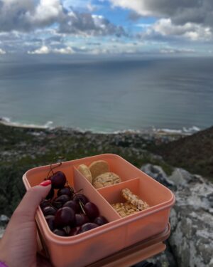 Stephanie Ndlovu Instagram - Chat GPT “Best hiking trails around my current location” ⛰️🥾
Just a few months ago, I’d probably be asking for the best restaurants, the popular touristy spots or best spa’s in the area. Ah- how things have changed😂
Loved my recent chat with @mpoomy_ledwaba on how hiking has helped me move forward and the life lessons it has taught me. Check it out on her YouTube channel.🌸
Side Note: Cape Town is 100% a hikers paradise (tempting 😏)