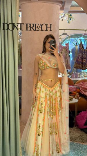 Sukhmani Gambhir Instagram - Episode 1 of My shadi edit .
We went to try outfits for sangeet and after party !