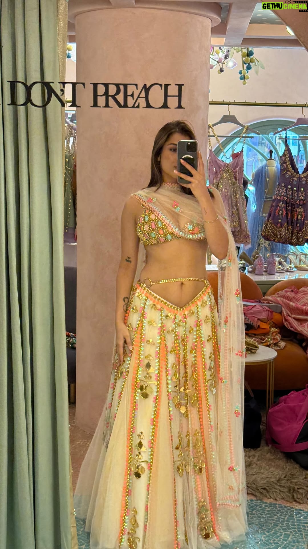 Sukhmani Gambhir - 36.3K Likes - Episode 1 of My shadi edit . 
We went to try outfits for sangeet and after party !