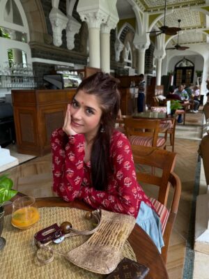 Sukhmani Gambhir Instagram - Barish wala Birthday ❤️
My red kurti @_amaanyaa_