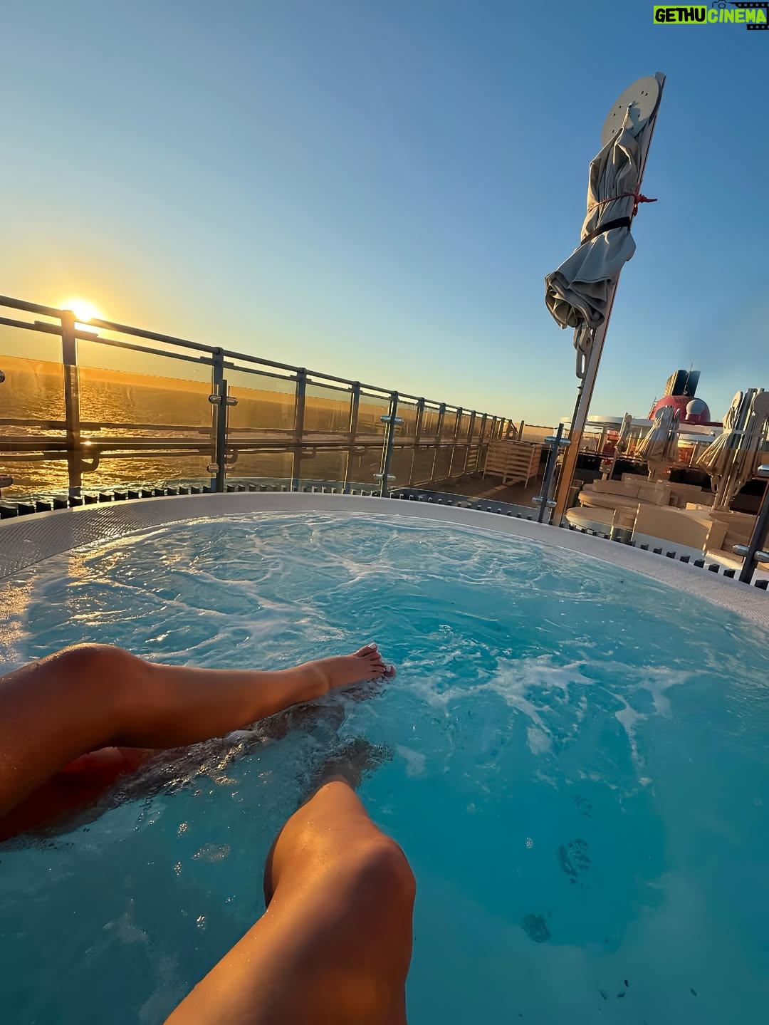 Sully Sáenz - 10.2K Likes - Disconnected from the world in the Mediterranean Sea… ⛵️ @virginvoyages 

@welovesatori 

#VirginVoyages #ad #resilientlady #bookedbysatori #sailing #cruise #turkey #greekislands #mediterraneancruise #luxurycruise