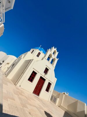 Sully Sáenz Instagram - White walls, blue skies… Santorini 🩵 🇬🇷
#santorini #greece #santorinigreece #islandvibes #greekislands