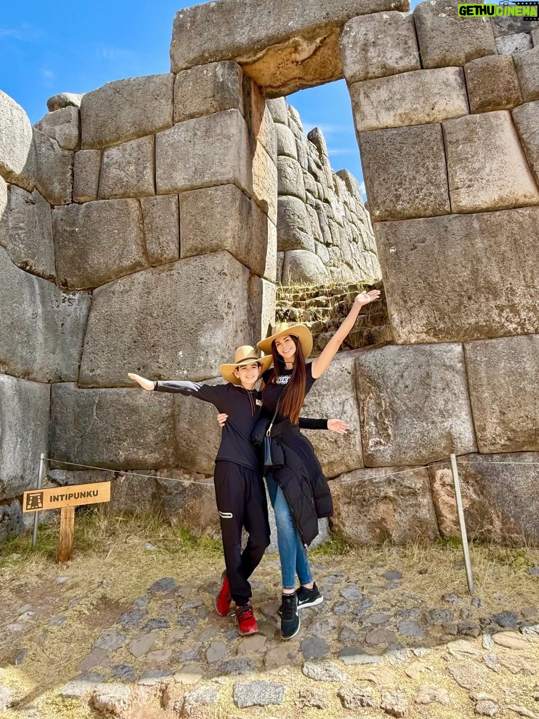 Sully Sáenz - 88.7K Likes - Así celebré yo a mi Perú! 🇵🇪 Mostrándole a Marche nuestras raíces y todo el encanto de este hermoso pais! Muy orgullosa de ser peruana! ❤️

This is how I celebrated my Peru! 🇵🇪 Showing Marche our roots and all the charm of this beautiful country! So proud to be Peruvian! ❤️

#peru #cuzco #saqsayhuaman #peruvian #feliz28dejulio