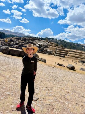 Sully Sáenz Instagram - Así celebré yo a mi Perú! 🇵🇪 Mostrándole a Marche nuestras raíces y todo el encanto de este hermoso pais! Muy orgullosa de ser peruana! ❤️
This is how I celebrated my Peru! 🇵🇪 Showing Marche our roots and all the charm of this beautiful country! So proud to be Peruvian! ❤️
#peru #cuzco #saqsayhuaman #peruvian #feliz28dejulio