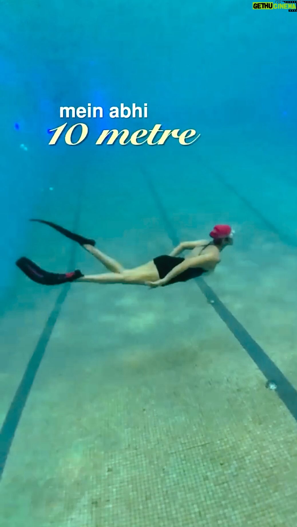 Suman Kothari - 7.2K Likes - Ever taken your foundation on a free diving test?
Well, I accidentally did — and let’s just say, my makeup stayed more put than my spine after that Saudi tubing ride 😅
After weeks of physio and finally getting a green light to swim again, I wanted to try something that could keep up with me — underwater and otherwise.

So I tested the Maybelline Super Stay Lumi Matte Foundation (Shade: 120) during my first free dive post-recovery!
And guess what? Despite 10 meters deep dives, towel wipes, and water galore —
✨ NO transfer
✨ NO melting
✨ Just that gorgeous luminous matte finish that lasts up to 30HR

This foundation isn’t just waterproof — it’s #AllIndiaWeatherproof 🧘‍♀️🌊☀️
From humid Mumbai to desert heat — it’s a full marks kinda product 🙌🏼

Go ahead — test it your way 💪🏼
Because if it can survive free diving, it can survive your shaadi dance floor too 😜

Poll time ⬇️
Have you tried the Super Stay Lumi Matte Foundation?
🔘 Yes, adding this to my cart
🔘 No, but will definitely try this!

Also, thanks to @unobreath for that amazing freediving session✨

#AD 🎥#AllIndiaWeatherproof #MaybellineIndia #MaybellineMakeup @maybelline_ind