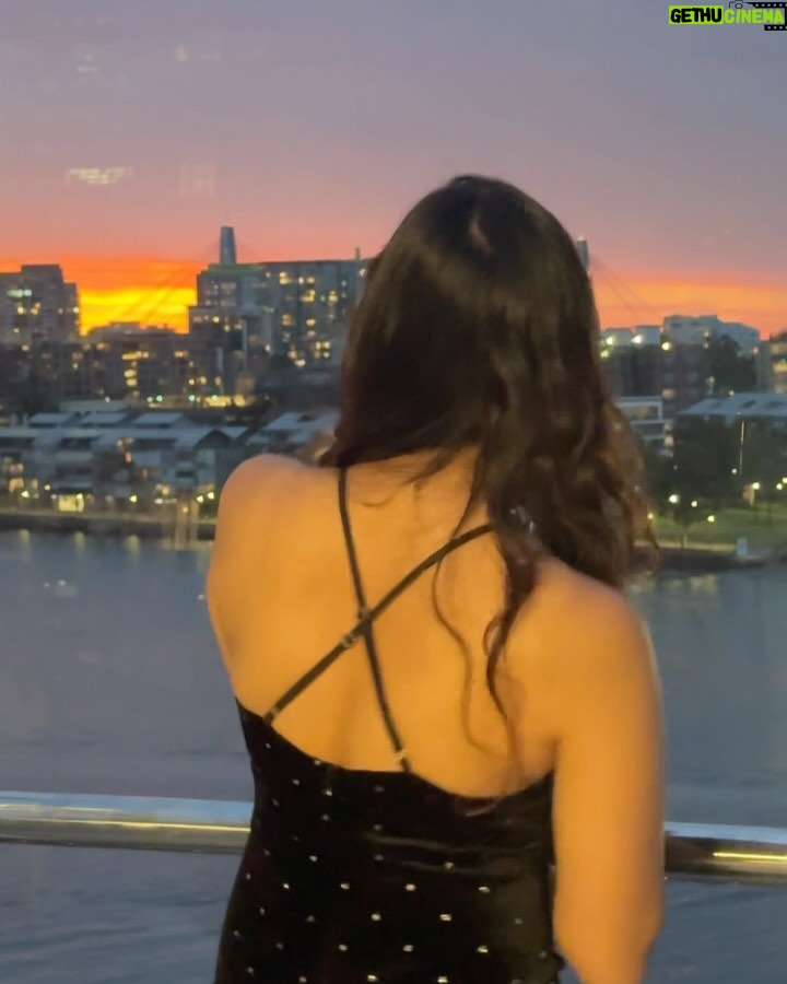 Suman Kothari - 9.7K Likes - Sydney Diaries 🇦🇺✨
Stayed at the stunning Crown Sydney with unreal sunset views from the room 🌇, dined like royalty at some fab 5-star spots 🍷🍽️, and soaked in the best of both worlds — luxe & laid-back.
From walking the iconic Harbour Bridge to chilling by the beach 🌊, wandering through museums 🖼️, garden strolls 🌿, and sipping coffee that could heal a bad day ☕ — Sydney served vibes only.
Breakfast with Koalas in the morning, cocktails by night — can we make this a lifestyle pls? 😍

Trip with @sydney @visitnsw 

#SydneyAdventures #LuxuryMeetsChill #CrownSydneyViews #KoalasAndCocktails #TravelWithMe