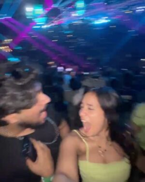 Suman Kothari Instagram - Still missing @coldplay , thanks @jameson_alwaysintomixin for getting it sorted✨…

#Jameson #JamesonGingerAle #Coldplay
#ColdplayMOTSMumbai #JamesonIndia  #collab