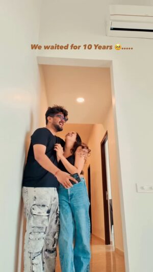 Suman Kothari Instagram - They said it wouldn’t be easy…
but @thatsmeaman and I believed in our love more than the noise around us. Today, as we step into the home we dreamed of for years, my heart is full. Every struggle, every tear, every late-night prayer led us here. This isn’t just a house, it’s proof that when you hold on to what you love and never give up, miracles happen. We never had a Plan B. We didn’t need one. Plan A was love, and love brought us home.
.
.
P.s : Pyaar mai Ghar toh hogya abh Interior ke paise nahi bache 😂 
Any brand’s willing to collaborate?🤪🤣
.
.
#Dreamhome#movingin#together#newhome#interior#creator