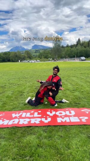 Suman Kothari Instagram - Ji ji jiii yessss, Mad in love for each other 👻🧿🤪❣️
From proposing in Switzerland to getting married in Udaipur aur kya chahiye bhai life mai , itna pyaraa cute undersatnding loving husband mil gaya bhaaggg khul gaye mere, itne toh ache karam kiye bhi nahi the maine @thatsmeaman 😜😂 …yrrr mai nahi likh sakti bade bade messages 🥺… but i love you buss itna hi kaafi hai😘❣️hai na ?😜