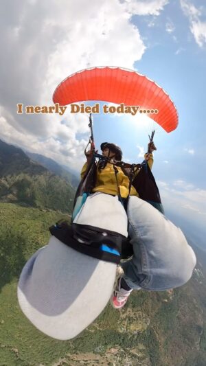 Suman Kothari Instagram - Agar takkkk se maut ko chukaarrr aane koi experience hai toh voh ye tha mere liye 🤣😂

Certifying as a P3 Pilot wasn’t that easy for me but it was definitely funn😜… 
Honestly paragliding is one of my fav sports after snowboarding & I am so happy that i managed to be calm & not panic during such a situtation, Kyuki bhai panic kiya toh direct zameen pe miloge tummm but I highly urge all of youuu to learn these sports in India kyuki ye sab abhi tak bohot under rated and looked down upon hai but trust me new gen, This is your therapy ❤️
.
.
Couldn’t have captured this any better : @goproindia Max
.
One of the finest Paragliding School : @ttschoolofparagliding , thank you for everything🔥
.
.
.
#paragliding#adventure#sport#school#learn#India#