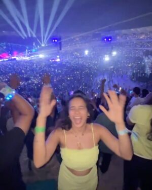 Suman Kothari Instagram - Still missing @coldplay , thanks @jameson_alwaysintomixin for getting it sorted✨…
#Jameson #JamesonGingerAle #Coldplay
#ColdplayMOTSMumbai #JamesonIndia #collab
