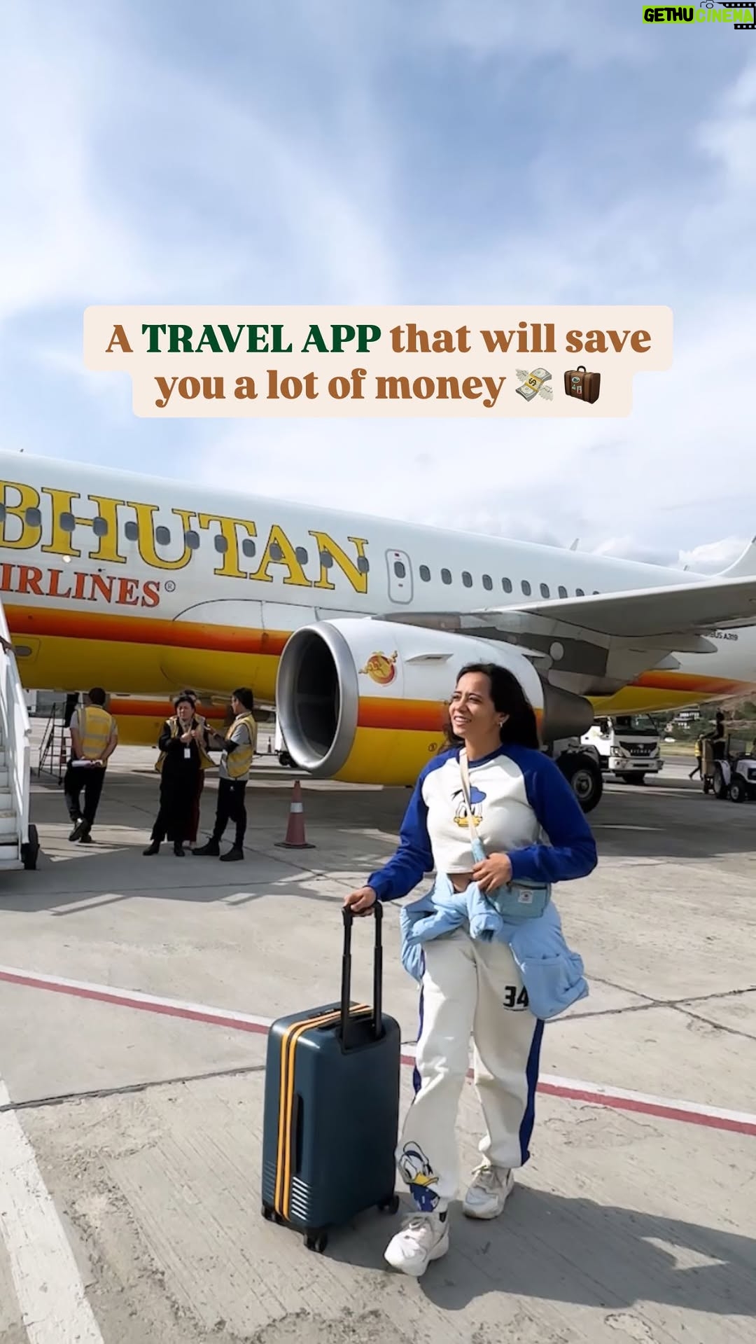 Suman Kothari - 220.6K Likes - Honestly I never knew there exist an app which is so convenient if you need internet last minute specially as an ESIM kyuki net toh kahi bhi kabhi bhi khatam ho sakta hai aur @roamflux itna zyada convenient tha bhai kya batau legit you get to choose the number of days & quantity of data you need at such an affordable price. I am not even kidding Australia was my first trip haha mera net khatam Hogya tha ( my friends can confirm kyuki 2 din unke hotspot ke bharose jiiii huuu because I couldn’t even activate a new plan as kuch toh sim mai issue hogya tha & trust me asking for internet all the time was so embarrassing) soooo this app was a huge saviour… 
Bhai yo aur beheno kripya krke isse download krlo i would like to announce this is like a new travel essential app 😂… 

You can comment for link ✨ 
aur download krne ke baad code bhi use kr sakte ho “SUMAN” 250rs off milenge 😂.. Jao aashhhh karo!!!