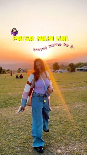 Suman Kothari Instagram - Sabka ronaaa ek hi hai ke Paisa nahi hai mere passs…
Ek sach batati hu, jinke pass Paisa hota hai na unke pass time nahi hota aur jinke pass Paisa nahi hota unka ronaa khatam nahi hotaaa bhai thodeee middle grounds dhunde ??? 
Kyuki aaj ki taarik mai travel sabko krna hai aur paisa kharch hoga travel mai ye bhi sach hai, par ek aur sach hai ke paise kamana itna bhi difficult nahi hai thoda apni skill pehchano… online sirf reel scroll krne se acha koi kaam dhundo bhai mazak se hatke aaj kal toh sirf reel mai ek font likhne tak ke paise milte hai 😂😂.. 
Bhai duniya mai Kaam bohot hai krne valaaaa hona chahiye😅!!! 

Toh tum batao tumhara kya excuse hai?