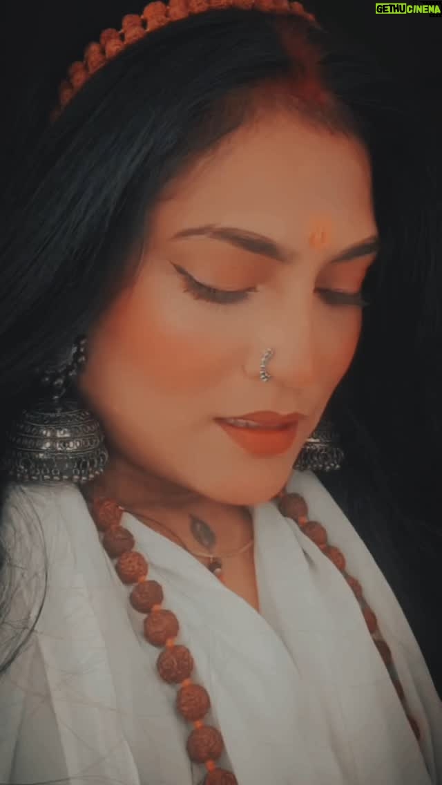 Suman Shah - 10.5K Likes - माँ आ रही है 🥹🙏🏻🌿🔱