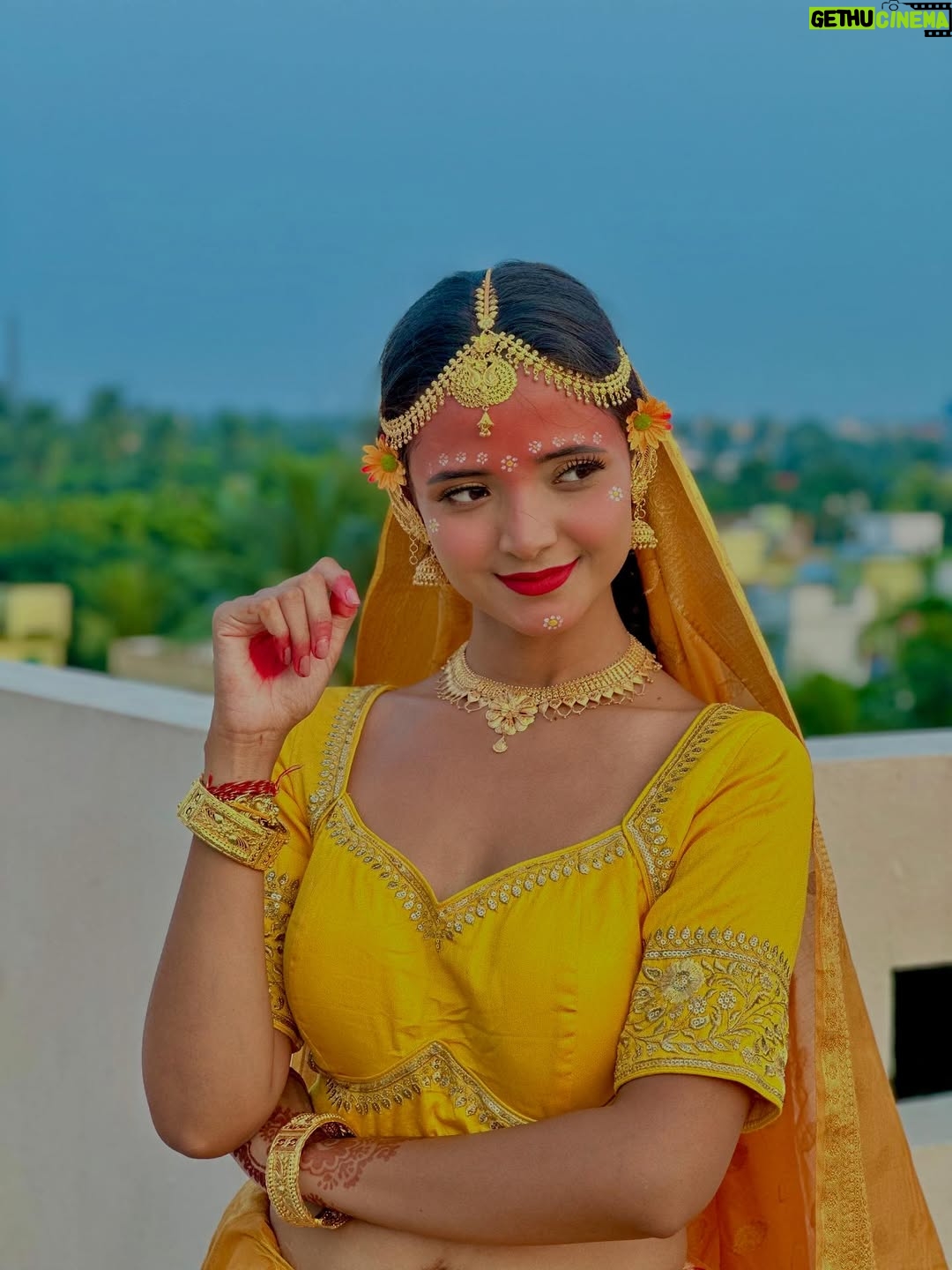 Sumedha Bhattacharyya - 3.6K Likes - Radha Rani lage🦚🪈