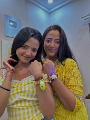 Sumedha Bhattacharyya Instagram - Light wali Rakhi 😭🥰🧿❤️
#rakshabandhan❤️