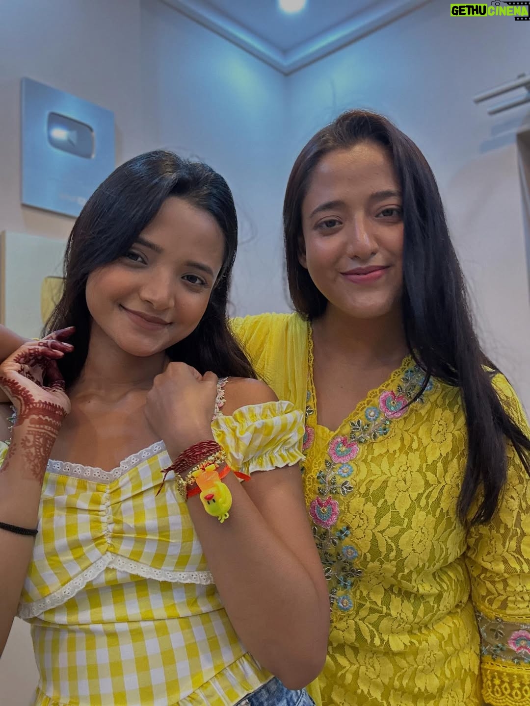 Sumedha Bhattacharyya - 3.8K Likes - Light wali Rakhi 😭🥰🧿❤️

#rakshabandhan❤️