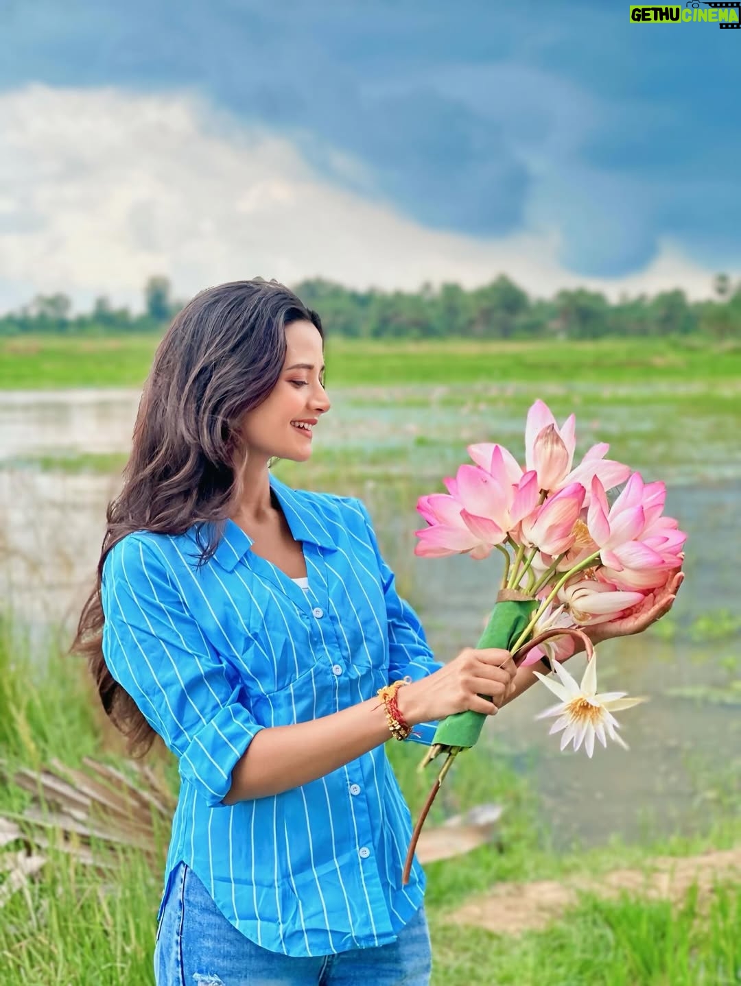 Sumedha Bhattacharyya - 9.7K Likes - 🪷💕

#lotus