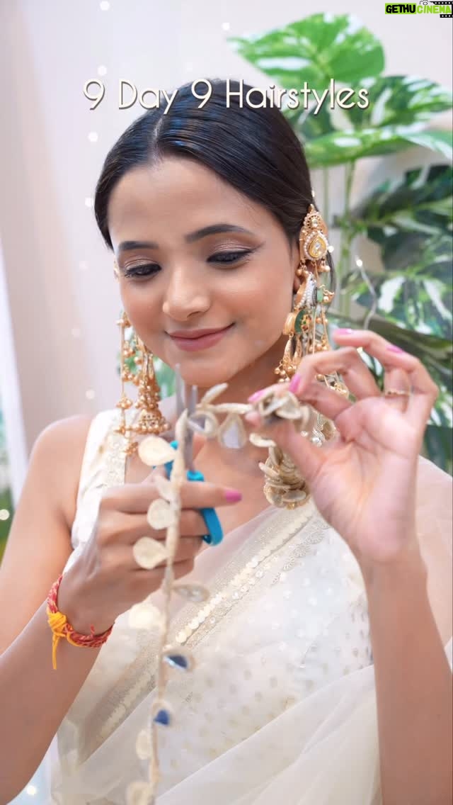 Sumedha Bhattacharyya - 9.7K Likes - 9 Days 9 Creative Hairstyles 😍🌺

~Day (17/45)🌺

@thesumedha7 

 #hairstyle #navratri #durgapuja #creative #areeladay #hairfashion