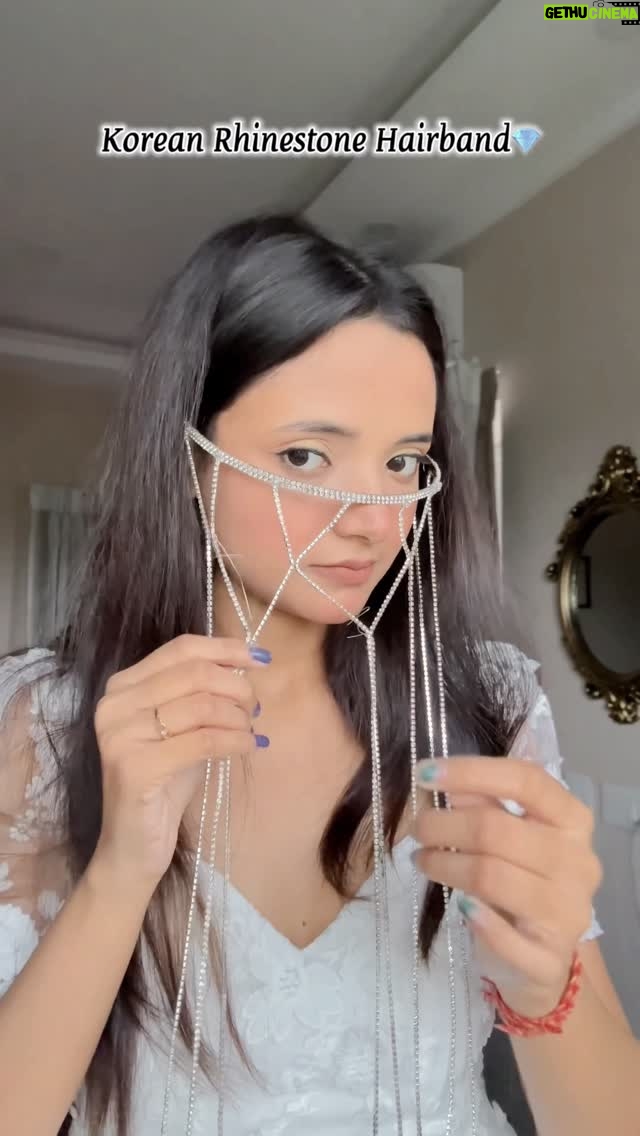 Sumedha Bhattacharyya - 7.8K Likes - I Can’t believe that I made this Viral Korean Rhinestone Headband 😍❤️🤯
@thesumedha7 

Ib @jeanne.dordain 😍❤️

#korean #koreanheadband #rhinestone #rhinestonehairband #creativity #creative #diy