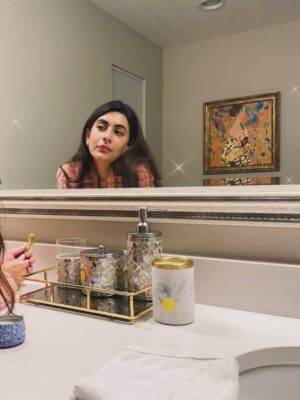 Sunaina Bhagi Instagram - @croscill 🩶 has your bathroom essentials covered with a variety of collections that are in trend with today's latest aesthetic. 🩶Timeless beauty, effortless elegance — by @croscill #luxuriouscomfort
You need this in your life. Trust me. Use sunaina30 for 30% off! 🩷
#croscill #croscilltimeless #croscillhome #inspiredbycroscill
#homestyle
#HomeGoals
#BedroomInspo
#LuxuryLiving
#CroscillHome
#CozyVibes
#ClassicStyle
#InteriorInspo
#BeddingGoals
#TimelessElegance
#HomeAesthetic
#BedroomMakeover
#DecorObsessed
#ComfortInStyle
#NeutralDecor
#chicandcozy