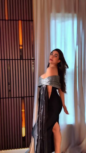 Sunaina Bhagi Instagram - 💃 This? Oh, just my casual slay from @wolddress.official
Use my code “SUNA15” for $15 off your purchase only on https://www.wolddress.com/
#Wolddress #WolddressGirl #fashionvlogger #ootd