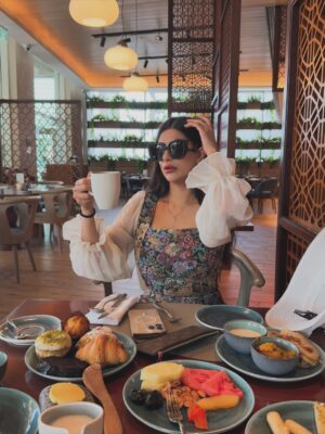 Sunaina Bhagi Instagram - 📍 The Oat House @abesqdoha
Elegance is best served with coffee & croissants. 🌍☕✨ Morning bliss at its finest. #LuxuryLifestyle #BreakfastDiaries #travelinstyle #doha #qatar