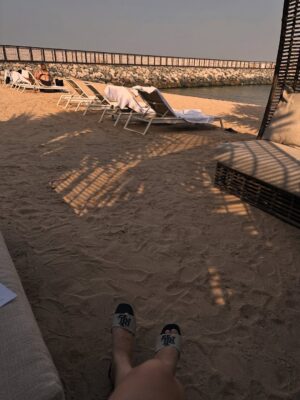 Sunaina Bhagi Instagram - Nothing like a sun-soaked escape at the iconic Waldorf Astoria Doha 💎☀️ #BeachfrontBliss #WaldorfLife #OceanGoddess
@waldorfastoriadohalusail @sushisambadoha
#qatar #vacation #travelgram #middleeast