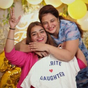 Surbhi Sikri Instagram - I will always remember 2024 as the year I found my way back home. 🪷🦚 
No long captions, just happy moments 🌹 

RadheRadhe 🛐