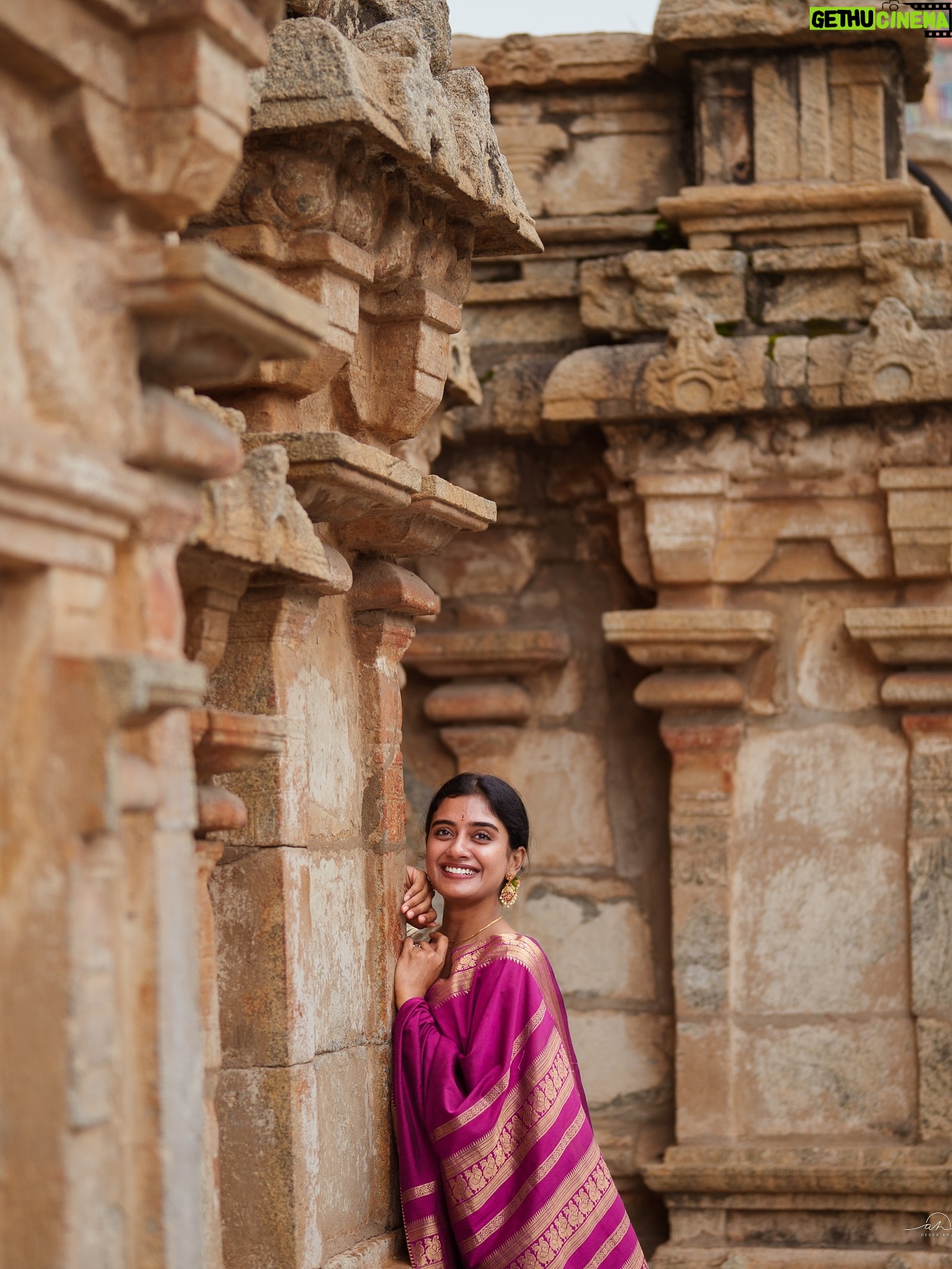 Sushmitha Bhat - 16.9K Likes - Temple series portraits. 
Swipe and let us know which one is you favourite shot.
Few shots from our portrait photography workshop.
—
Muse: @sush_bhat 
—
#shootwithhegdearun #createwithsony