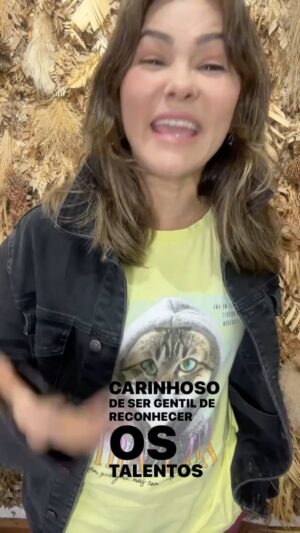 Suzana Alves Instagram - 🕊️ Quanto mais você se entrega a Deus… menos saudade você sente do que te feriu.

Ele cura até o que parecia amor, mas era só carência.
O amor verdadeiro não precisa de máscaras.
Não finge, não compete, não se alimenta de vaidade.
Ele simplesmente é.
E quem ama de verdade… reconhece valor no outro sem medo de perder o próprio.

📖 “O amor não busca os seus próprios interesses, não se irrita, não suspeita mal.”
(1 Coríntios 13:5)

💬 Assista, reflita e compartilhe com alguém que precisa se libertar do passado e mergulhar no amor real.

#AmorVerdadeiro #EntregaTotal #CuradaPorDeus #AmorQueLiberta #DeusÉSobrenatural #SaudadeDoPassado #1Coríntios13 #FéQueTransforma #CuraInterior #SuzanaAlves #IdentidadeEmCristo #RelacionamentosCurados #ReelsCristão #DevocionalVisual #EspiritualidadeReal #MulheresDeFé