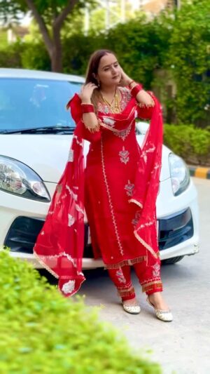 Swamit Badesra Instagram - Suit by @rana_collection_no.1
Whtsp-8816994737
Price-1950