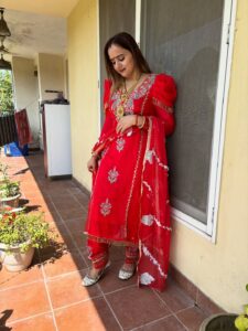 Swamit Badesra Most Liked Photos and Posts