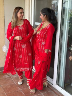 Swamit Badesra Instagram - Suit by @rana_collection_no.1 

Whtsp-8816994737