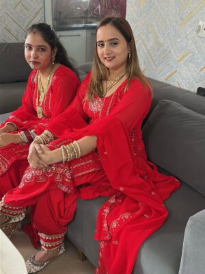 Swamit Badesra Instagram - Suit by @rana_collection_no.1
Whtsp-8816994737
